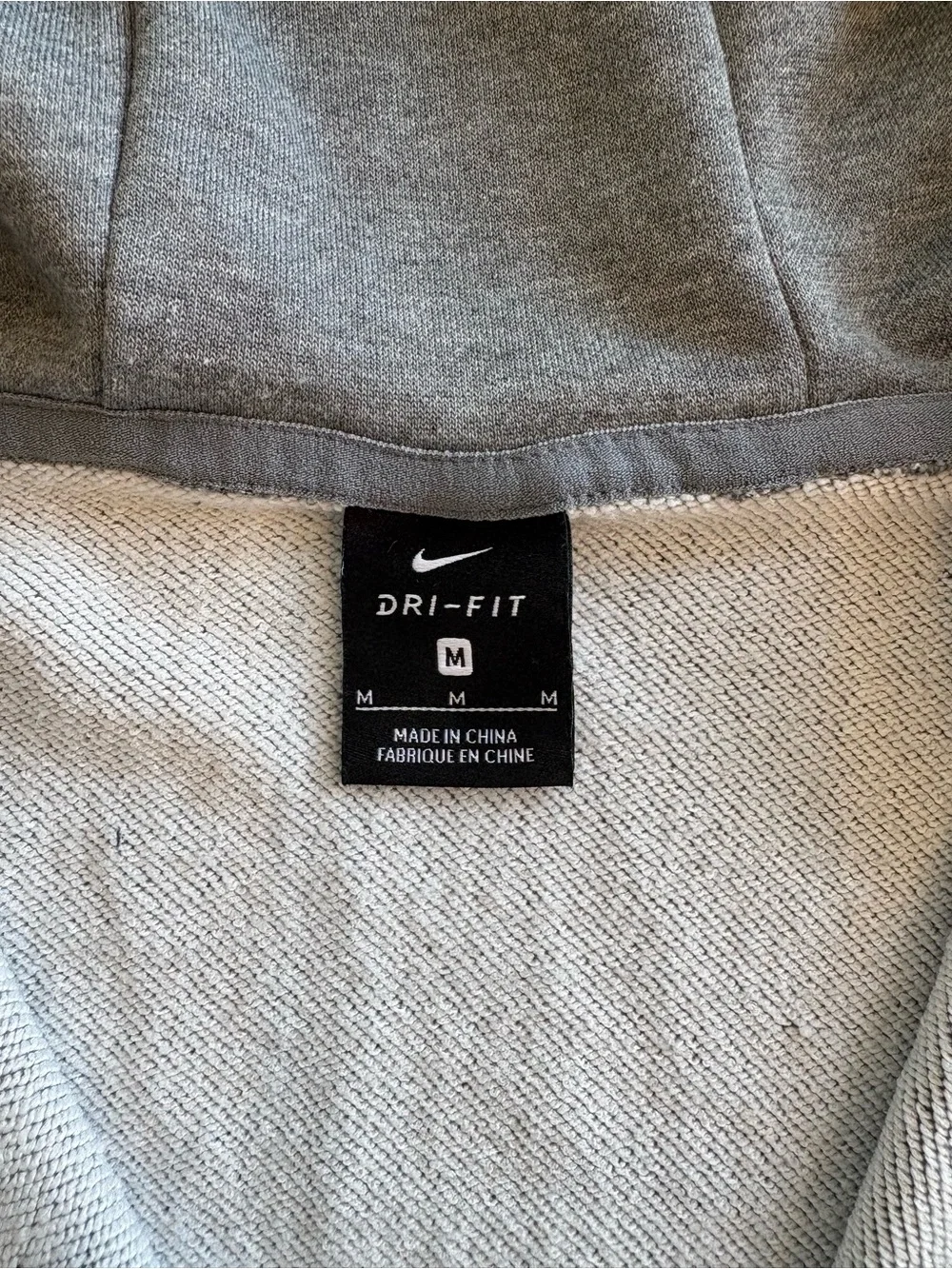 Girl’s Nike Dry Core Studio Short Sleeve Hoodie with Pink Swoosh size M 10-12